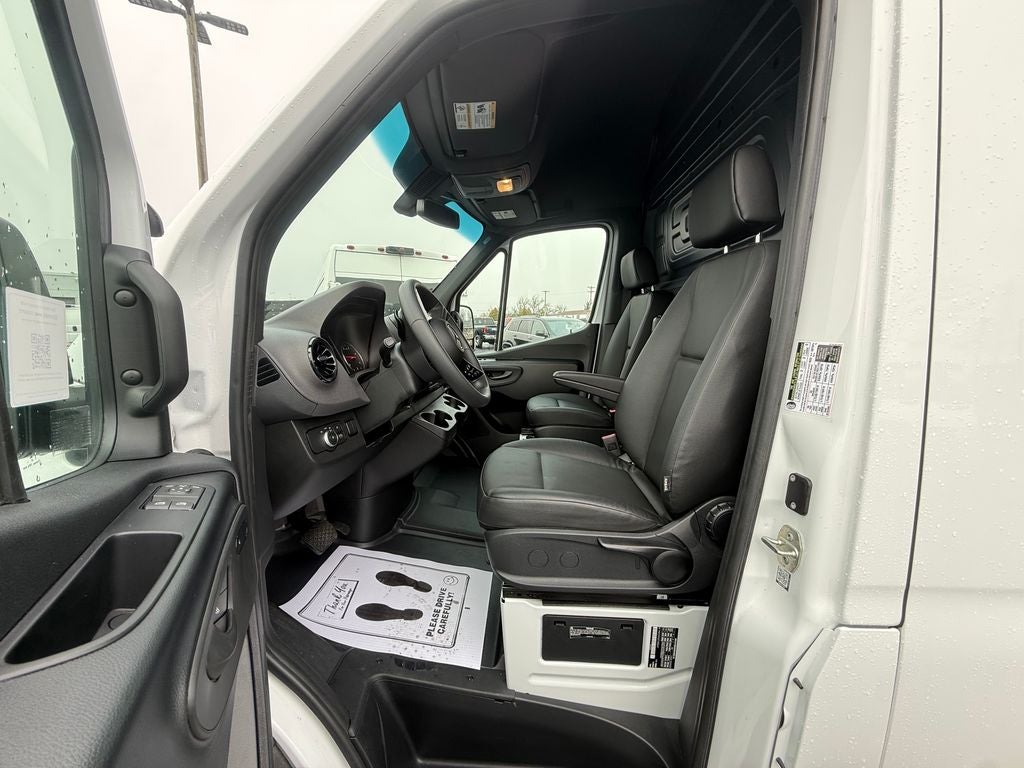 2025 Mercedes-Benz Sprinter 2500 Cargo 170 WB High Roof