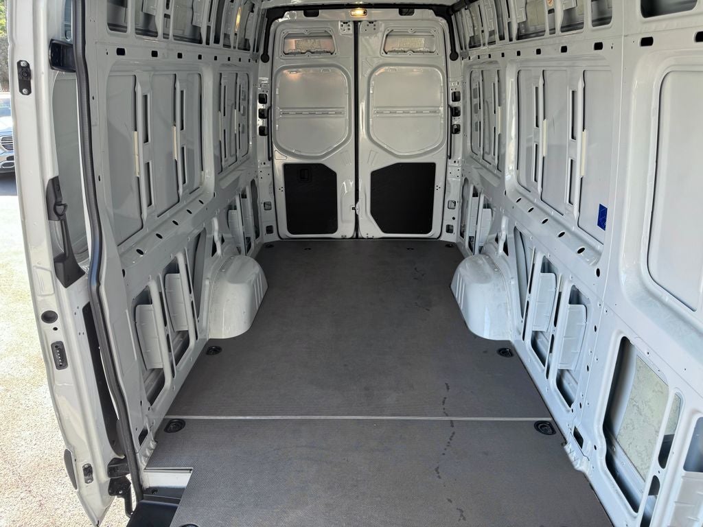 2025 Mercedes-Benz Sprinter 2500 Cargo 170 WB High Roof