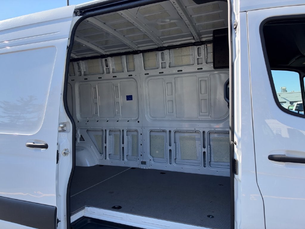 2025 Mercedes-Benz Sprinter 2500 Cargo 170 WB High Roof