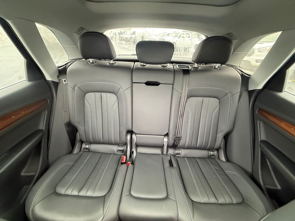 2023 Audi Q5 40 Premium quattro