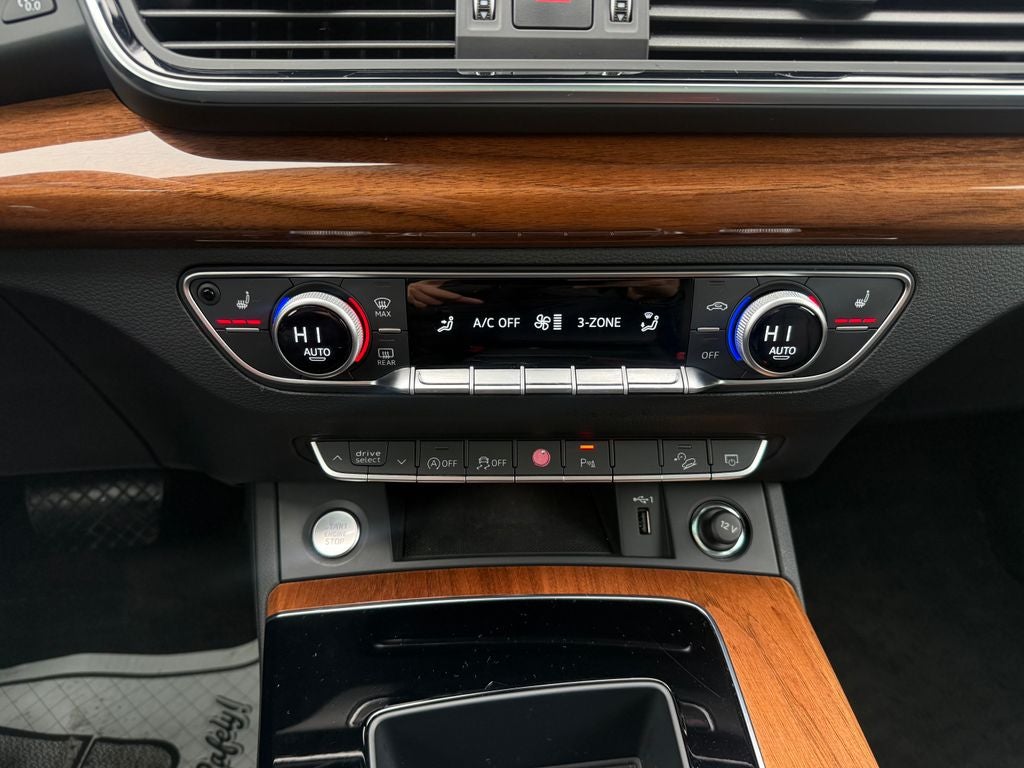 2023 Audi Q5 40 Premium quattro