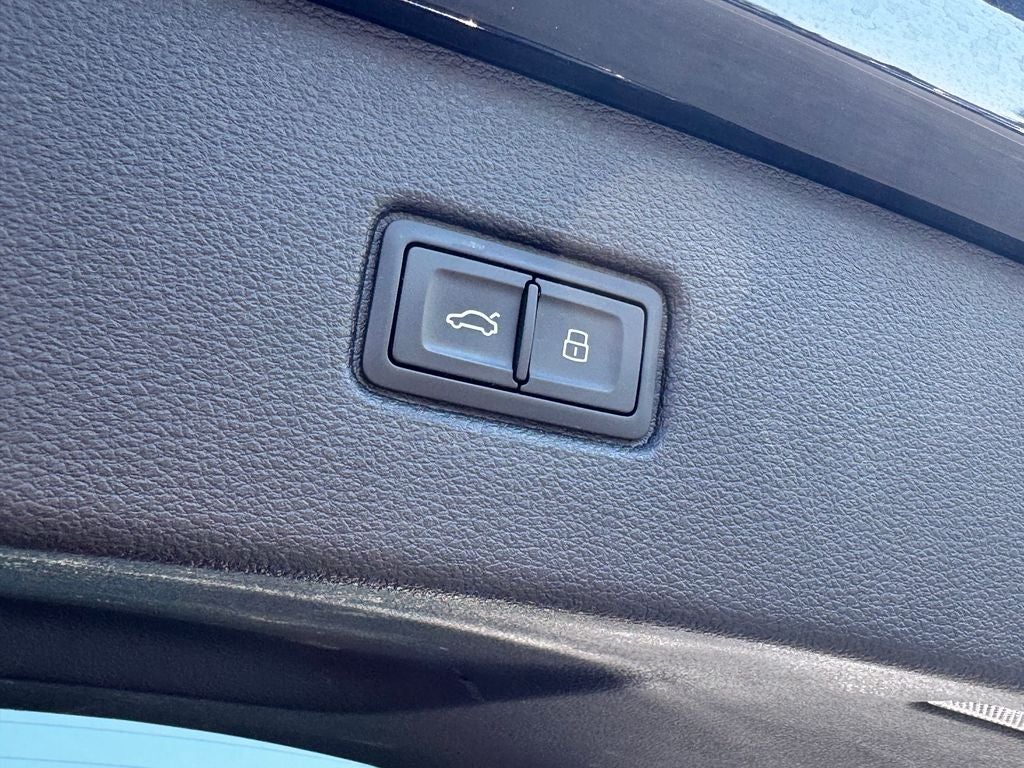 2021 Audi Q7 55 Premium quattro