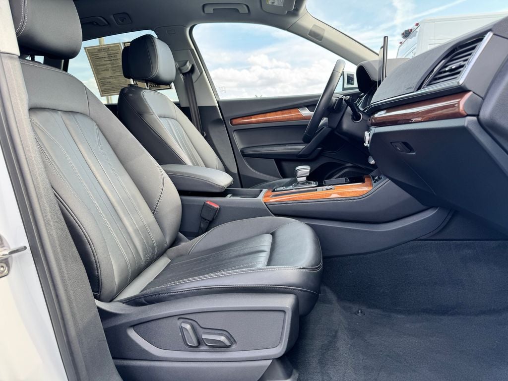 2023 Audi Q5 45 S line Premium quattro