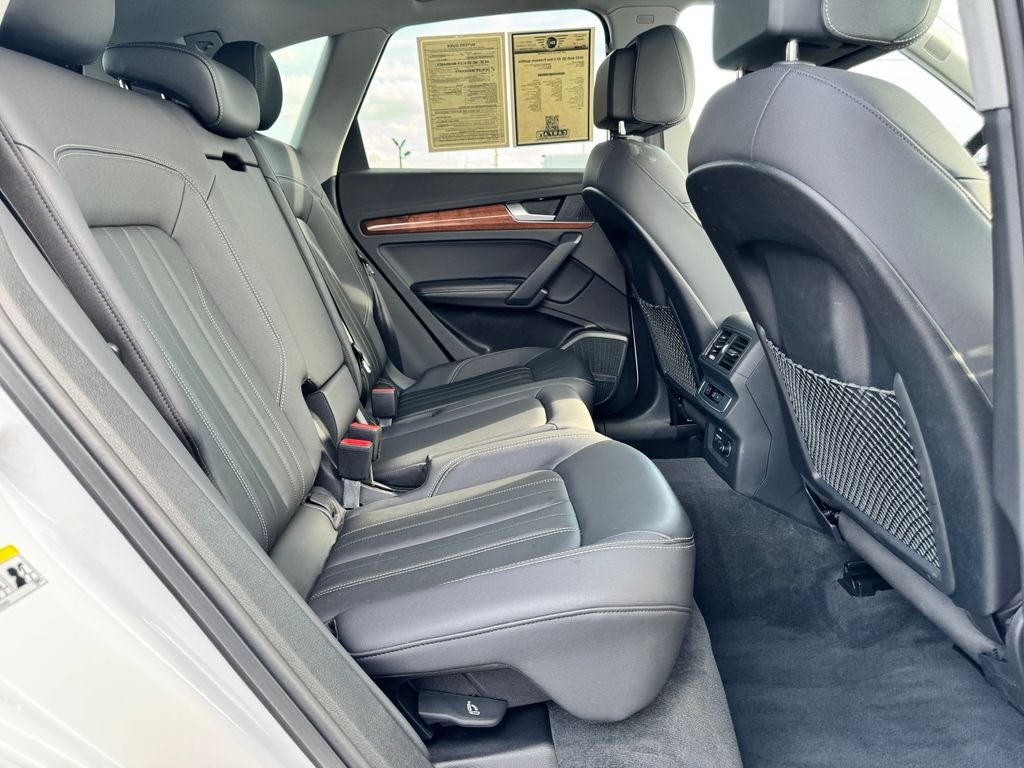 2023 Audi Q5 45 S line Premium quattro