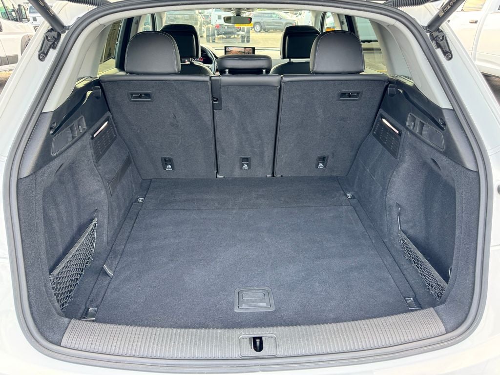 2023 Audi Q5 45 S line Premium quattro