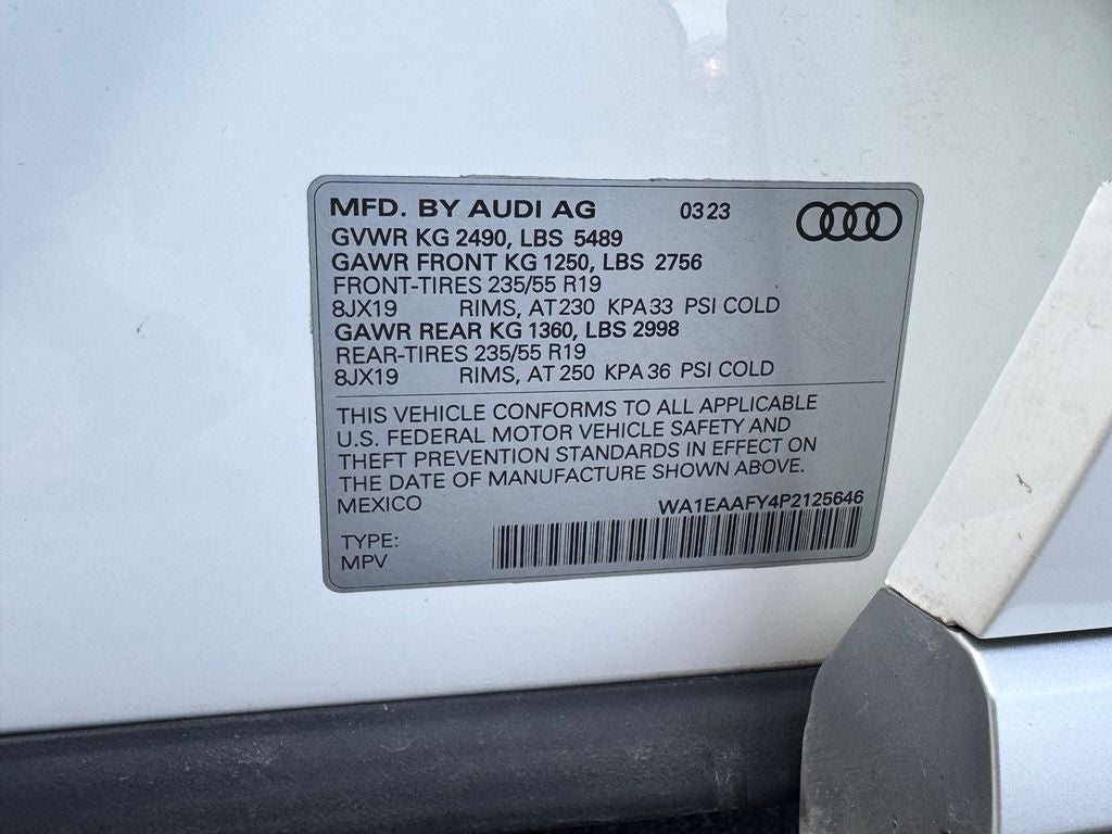 2023 Audi Q5 45 S line Premium quattro