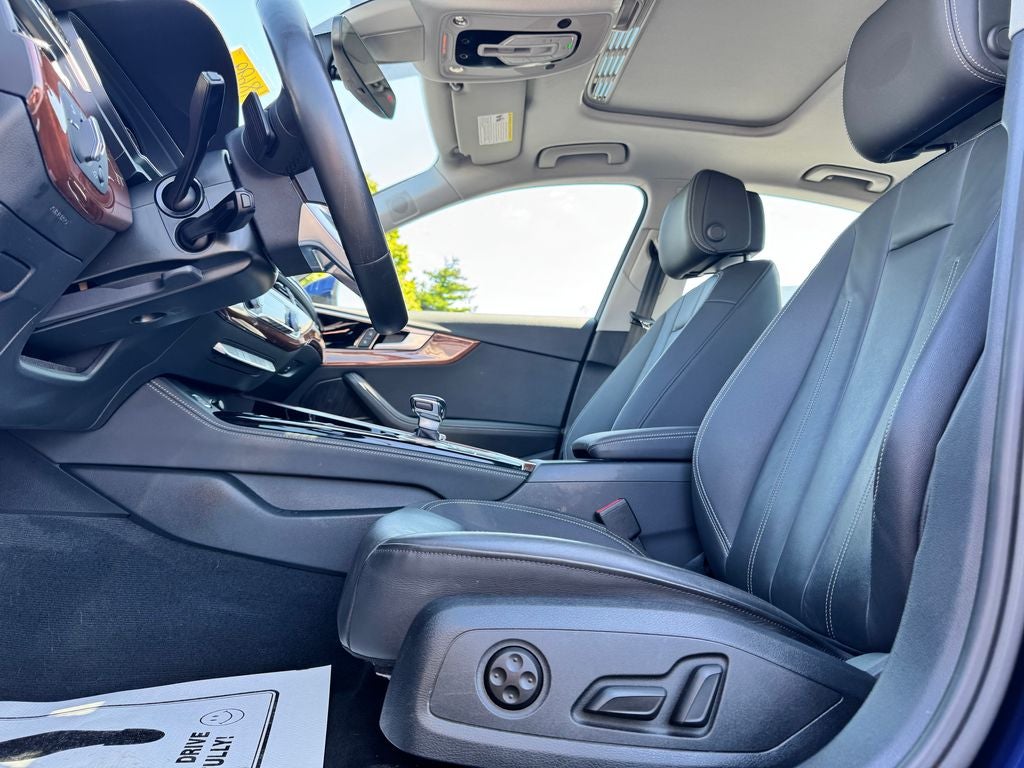 2022 Audi A4 40 Premium Plus quattro