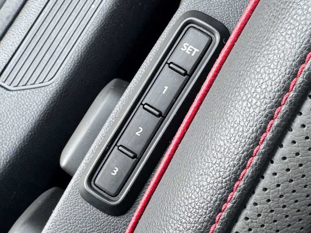 2023 Volkswagen Golf GTI 2.0T SE