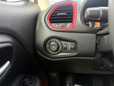 2023 Jeep Renegade Trailhawk