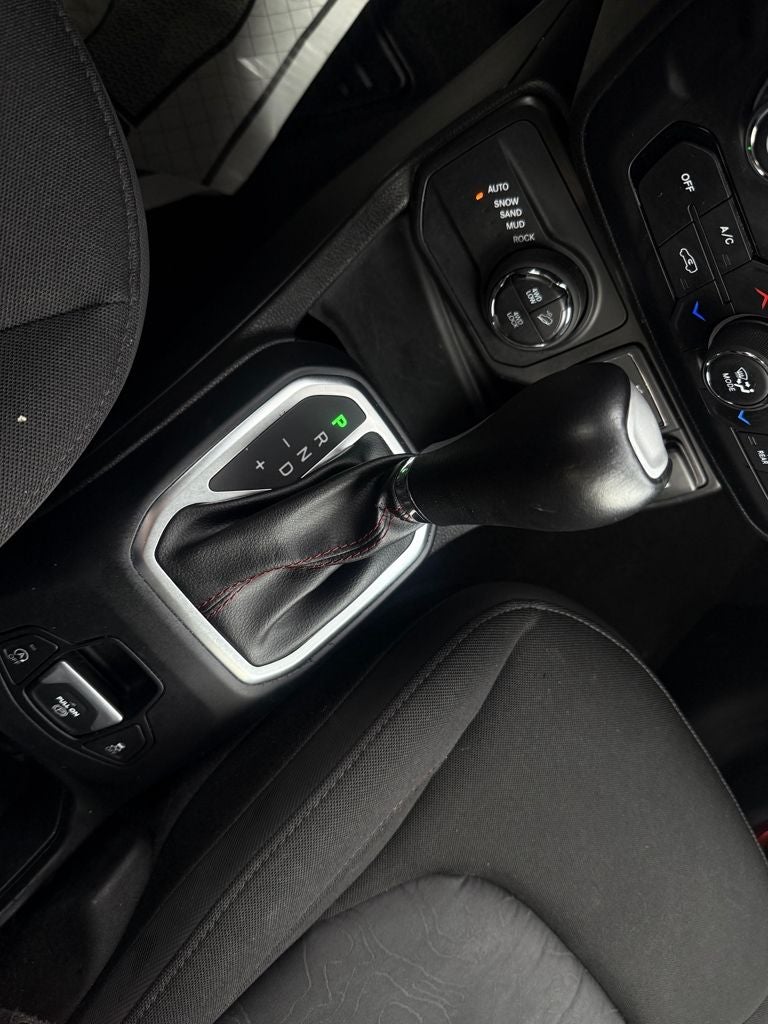 2023 Jeep Renegade Trailhawk