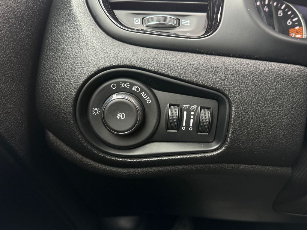 2022 Jeep Renegade Altitude