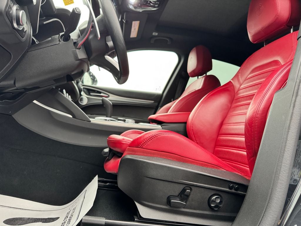 2023 Alfa Romeo Stelvio Veloce